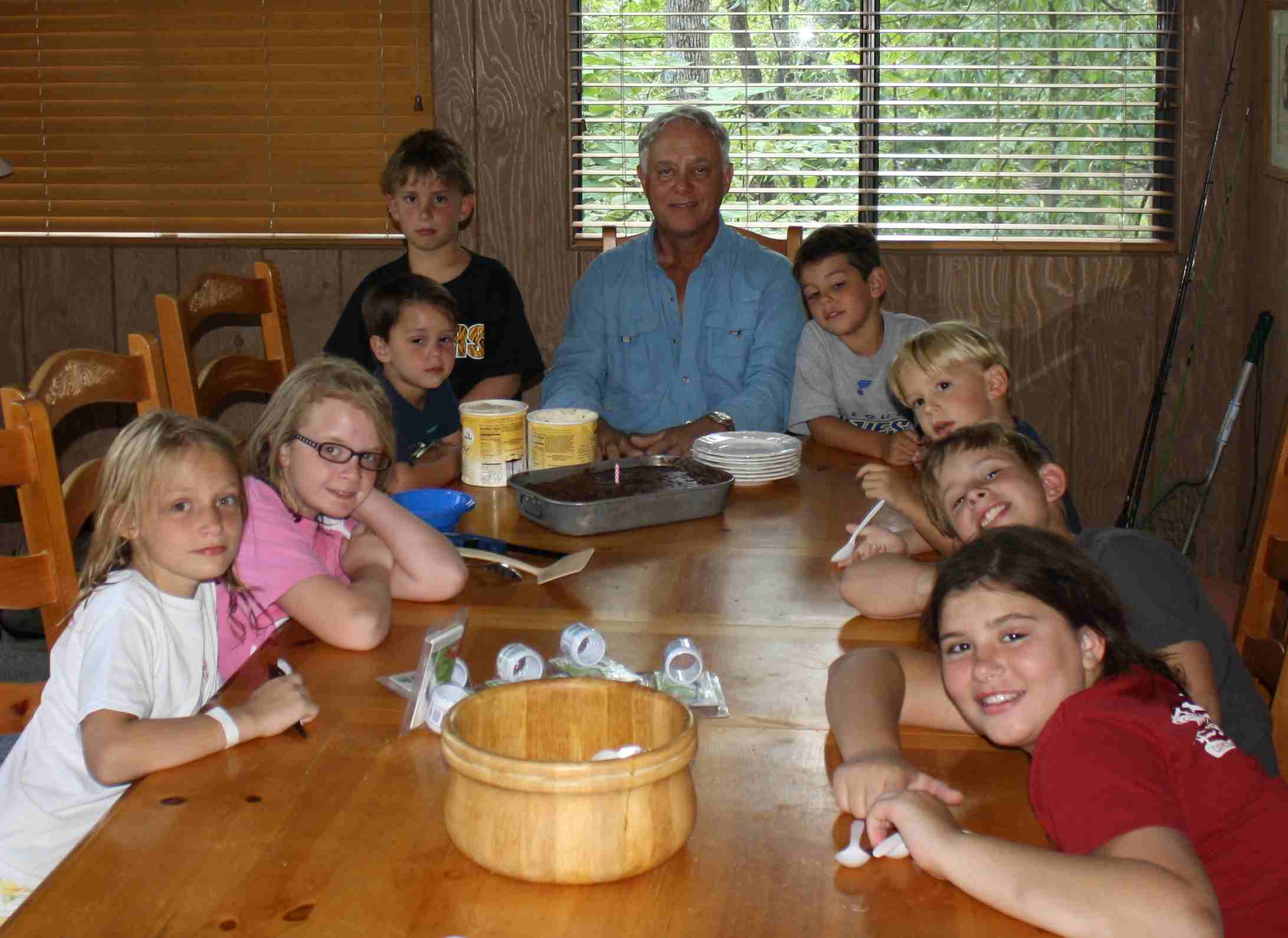 2012-07-15 Innsbrook Gral cake with kids.jpg